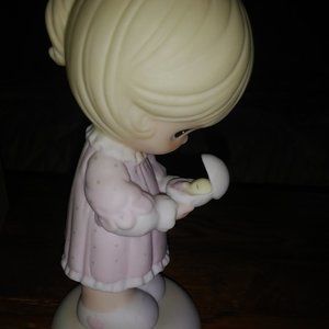 Precious Moments Figurine